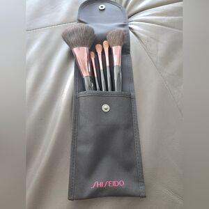 Shiseido Makeup Brush Set with Case